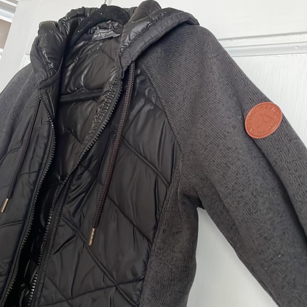 Jacket - Picture 2 of 3
